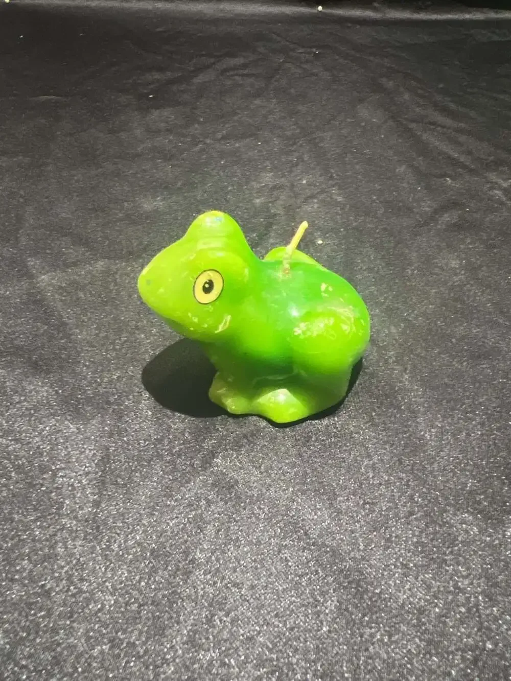 Vintage Green Frog Figural Wax Candle
